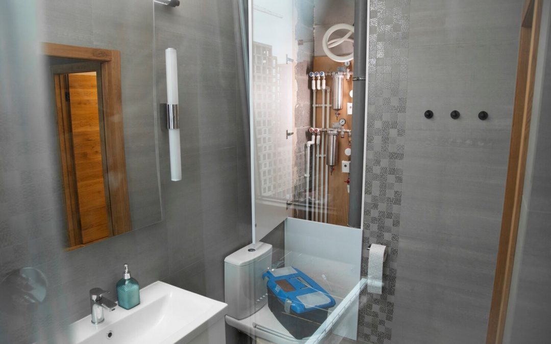 Bathroom Remodeling in Madison WI: Layout That Works at 7 AM, Materials That Last, Ventilation That Matters
